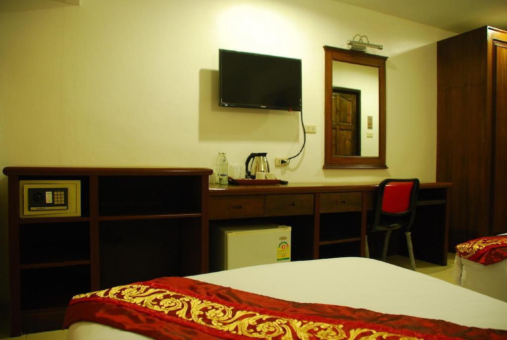 Patong Budget Rooms Экстерьер фото
