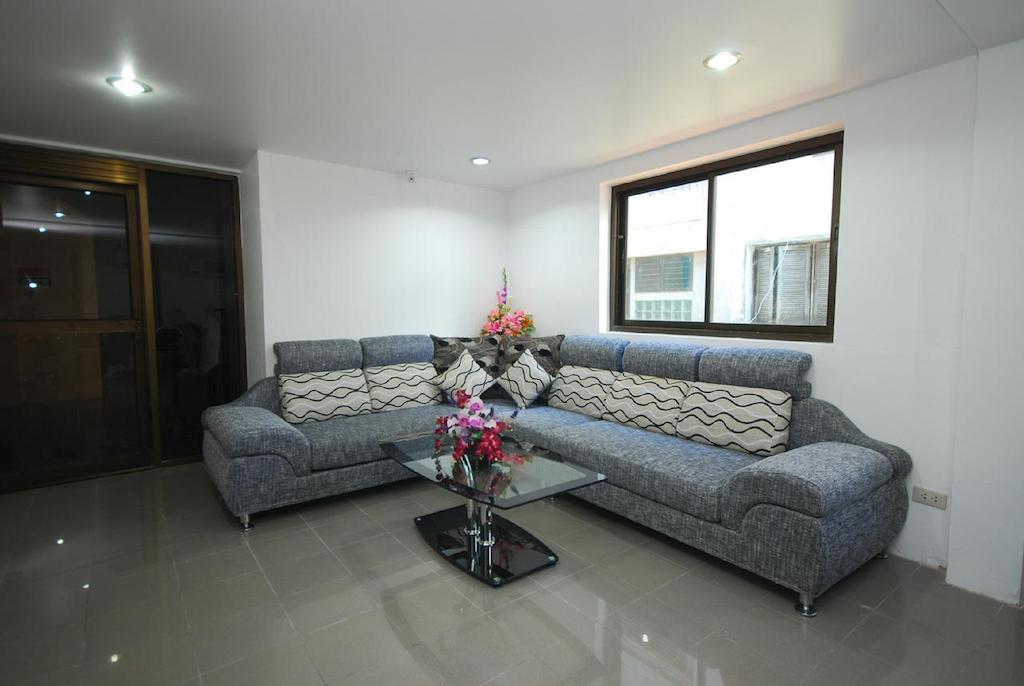 Patong Budget Rooms Экстерьер фото