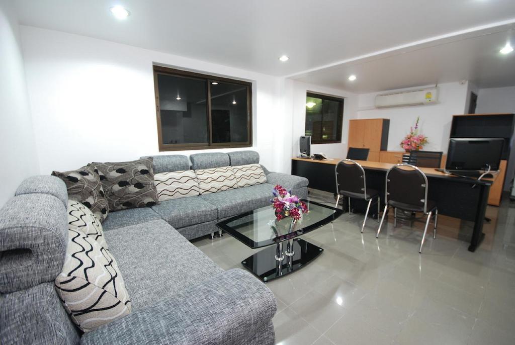 Patong Budget Rooms Экстерьер фото