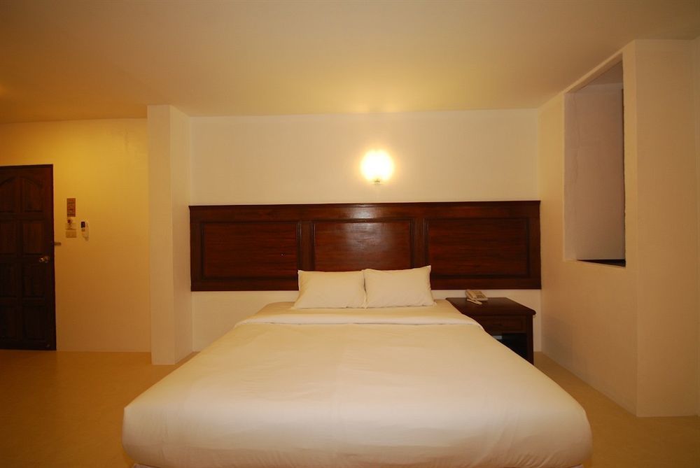 Patong Budget Rooms Экстерьер фото